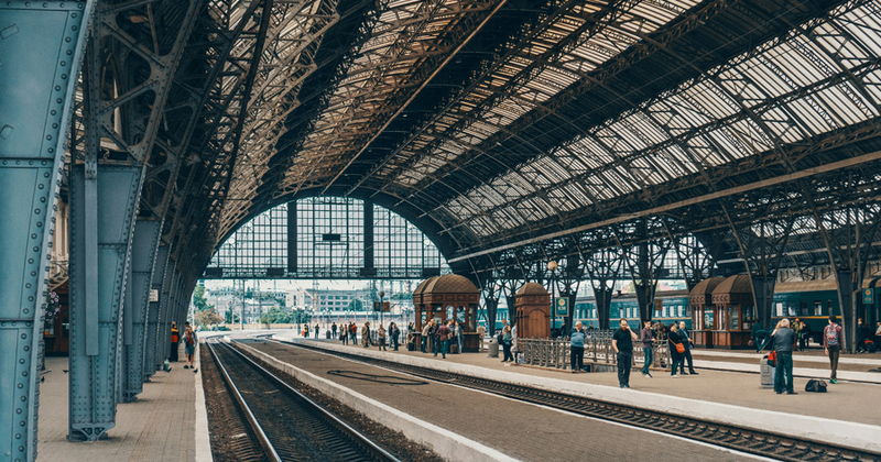 Ukrainan rautatiet kehittää asemien, junien ja palvelujen esteettömyyttä